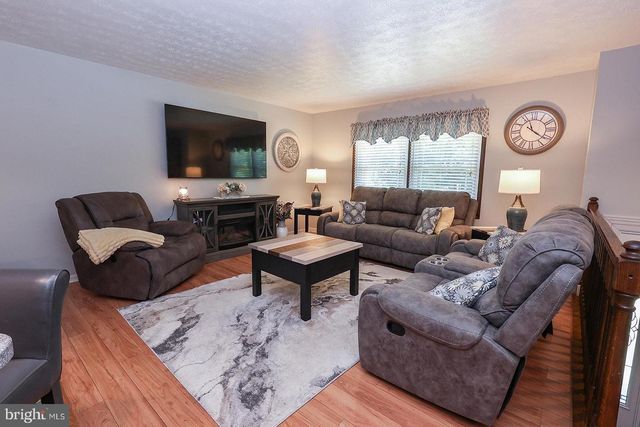 21700 ENDEAVOR ST, Lexington Park, MD 20653