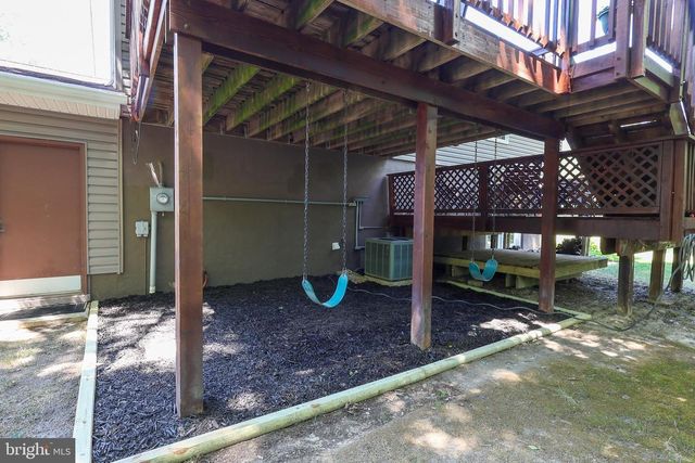 21700 ENDEAVOR ST, Lexington Park, MD 20653