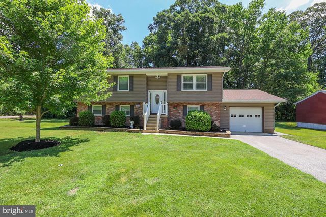 21700 ENDEAVOR ST, Lexington Park, MD 20653