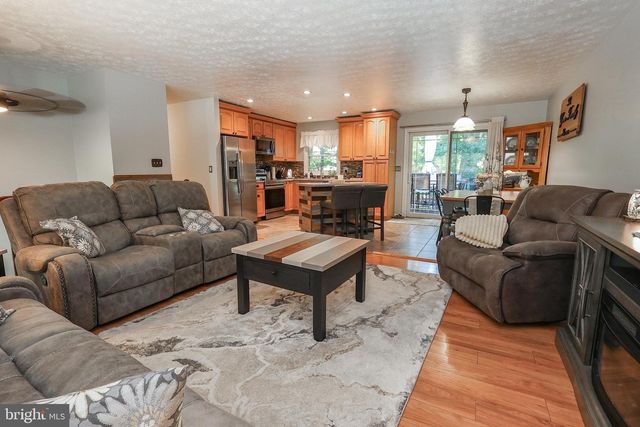 21700 ENDEAVOR ST, Lexington Park, MD 20653