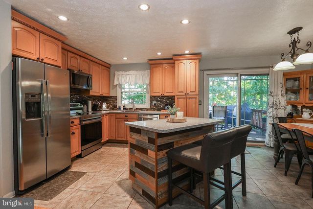 21700 ENDEAVOR ST, Lexington Park, MD 20653