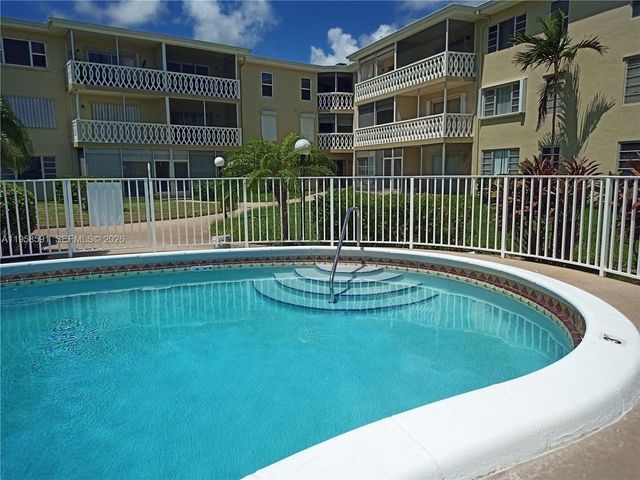 450 Golden Isles Dr 2B, Hallandale Beach, FL 33009