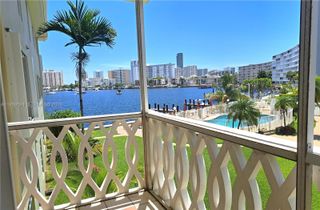 450 Golden Isles Dr 2B, Hallandale Beach, FL 33009