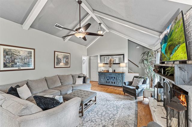 2709 Pine Needle Lane, Pearland, TX 77581