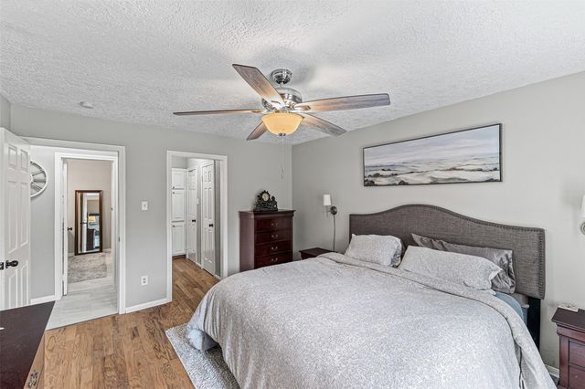 2709 Pine Needle Lane, Pearland, TX 77581