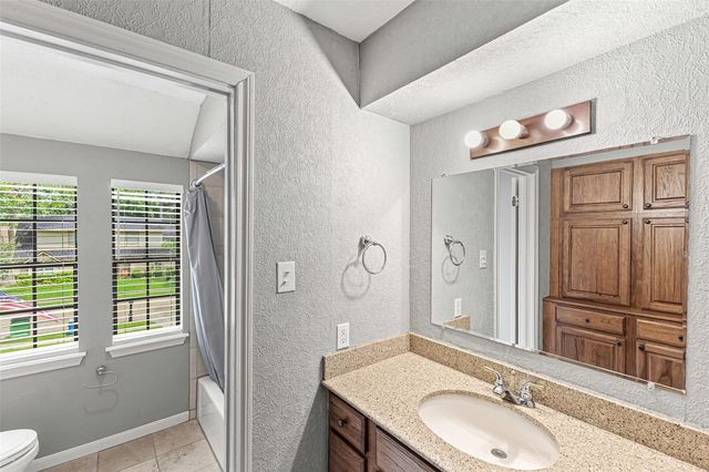 2709 Pine Needle Lane, Pearland, TX 77581