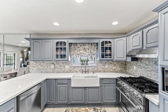 2709 Pine Needle Lane, Pearland, TX 77581