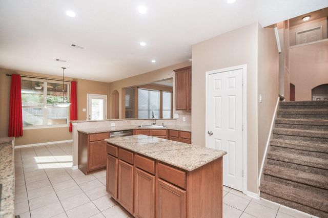 511 Silver Creek Circle, Richmond, TX 77406