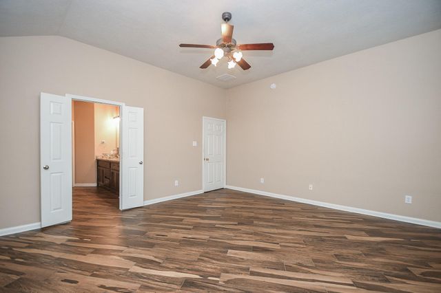 511 Silver Creek Circle, Richmond, TX 77406