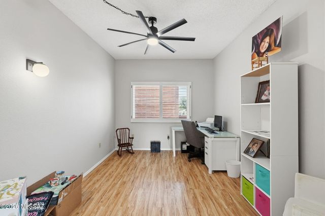 1040 W Camino Del Pato, Green Valley, AZ 85622