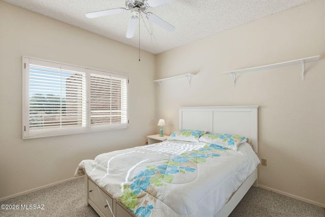 1040 W Camino Del Pato, Green Valley, AZ 85622