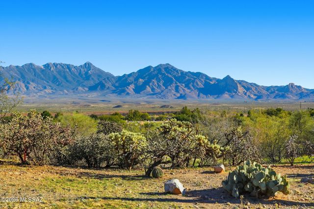 1040 W Camino Del Pato, Green Valley, AZ 85622