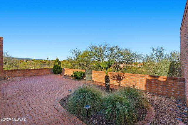 1040 W Camino Del Pato, Green Valley, AZ 85622