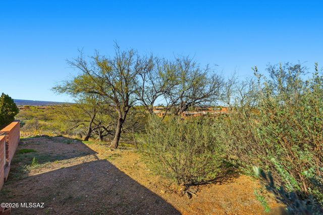 1040 W Camino Del Pato, Green Valley, AZ 85622