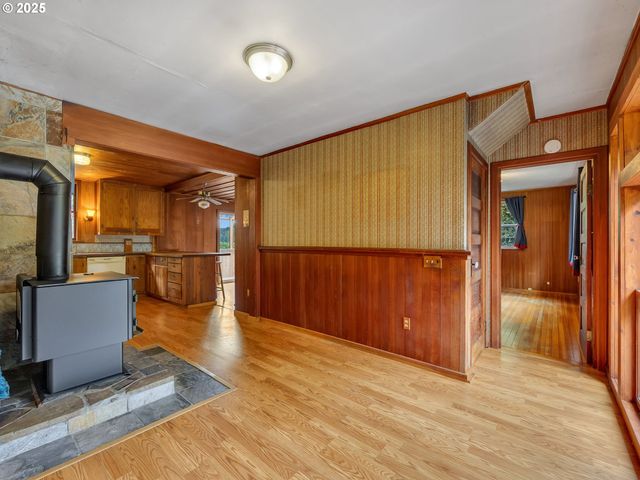 44072 Anderson Ln, Astoria, OR 97103