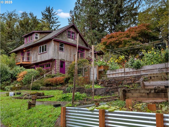 44072 Anderson Ln, Astoria, OR 97103