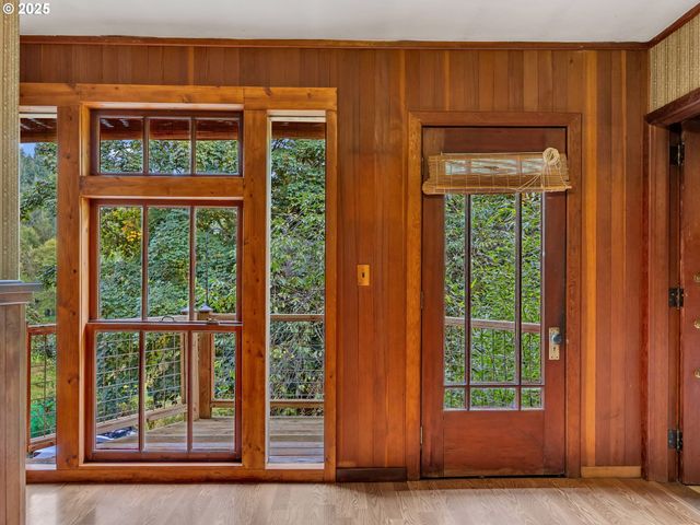 44072 Anderson Ln, Astoria, OR 97103