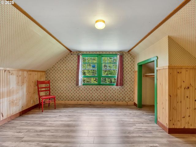 44072 Anderson Ln, Astoria, OR 97103