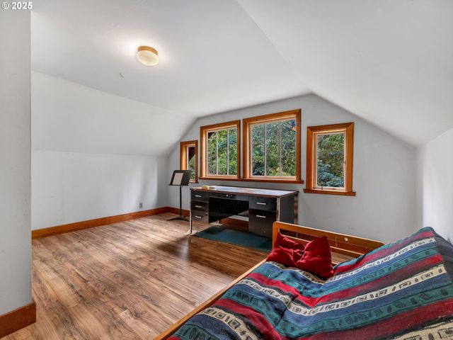 44072 Anderson Ln, Astoria, OR 97103