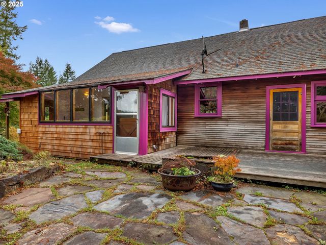 44072 Anderson Ln, Astoria, OR 97103