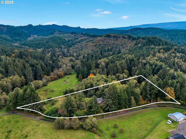 44072 Anderson Ln, Astoria, OR 97103