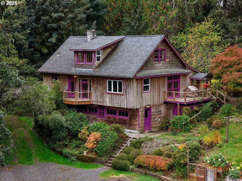 44072 Anderson Ln, Astoria, OR 97103