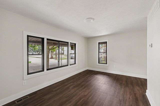 651 Mc Reynolds Avenue NW, Grand Rapids, MI 49504