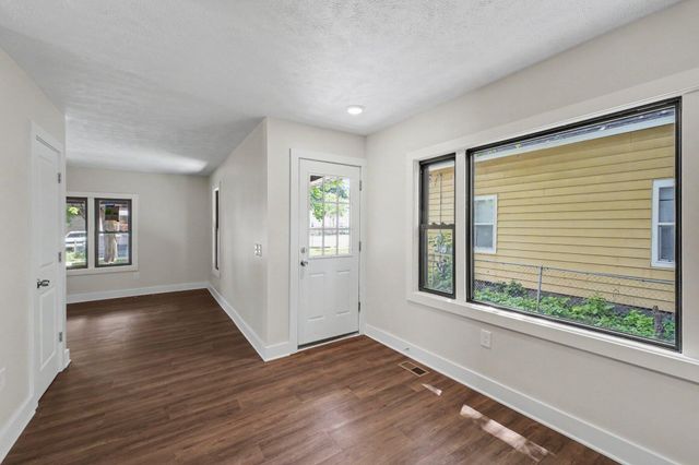 651 Mc Reynolds Avenue NW, Grand Rapids, MI 49504