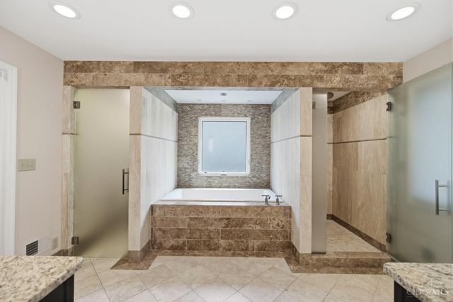 8663 Rupp Farm Drive, West Chester, OH 45069