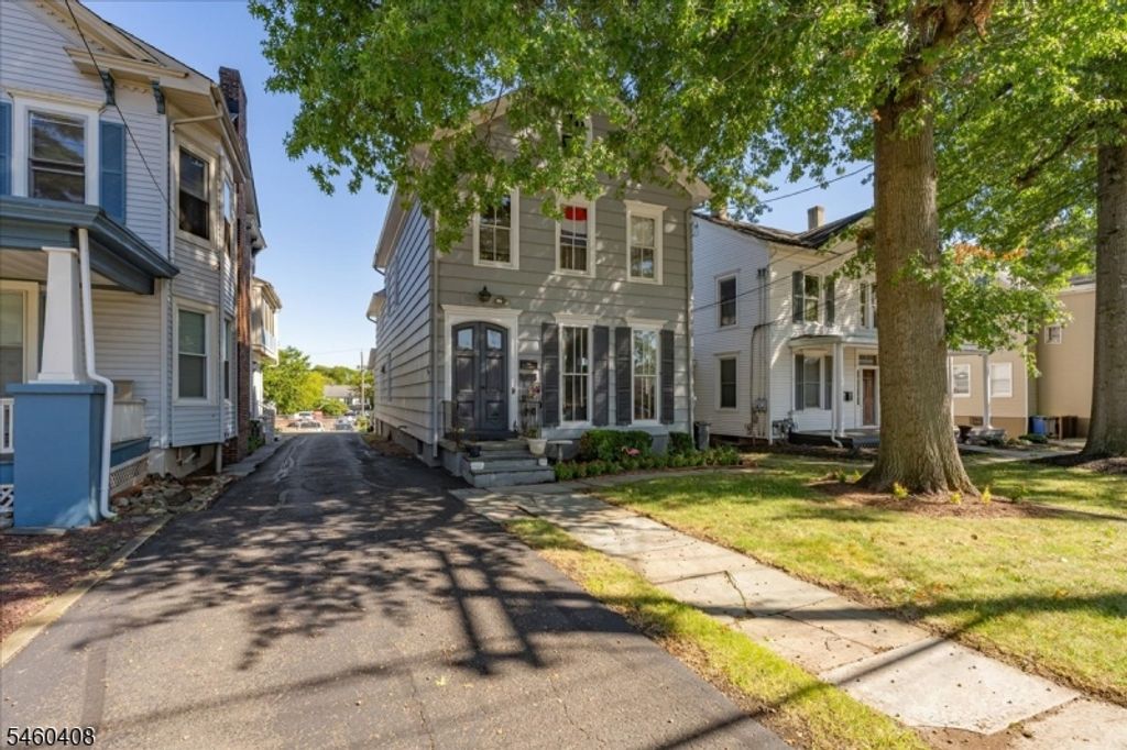 72 N Bridge St, Somerville Boro, NJ 08876 — exterior