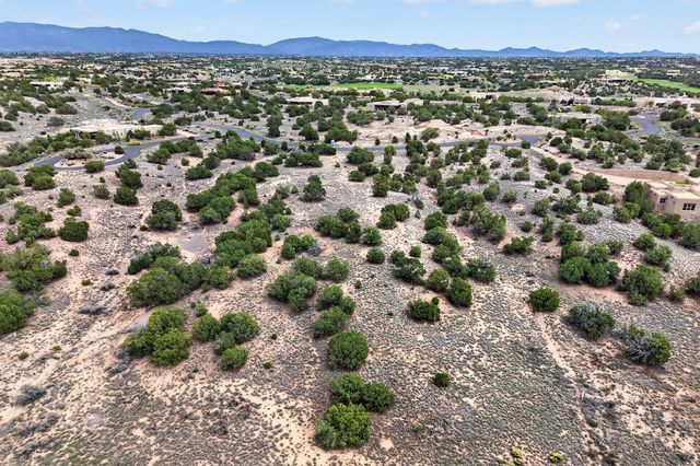 50 Calle Mi Gusto, Santa Fe, NM 87506
