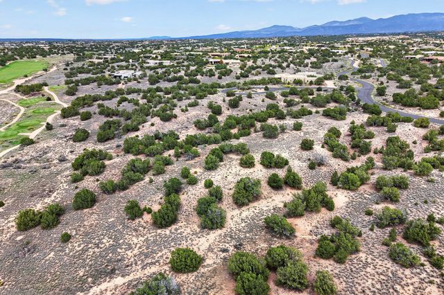 50 Calle Mi Gusto, Santa Fe, NM 87506