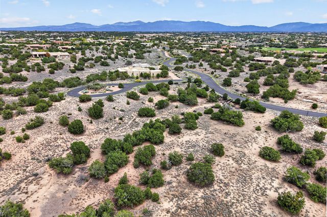 50 Calle Mi Gusto, Santa Fe, NM 87506