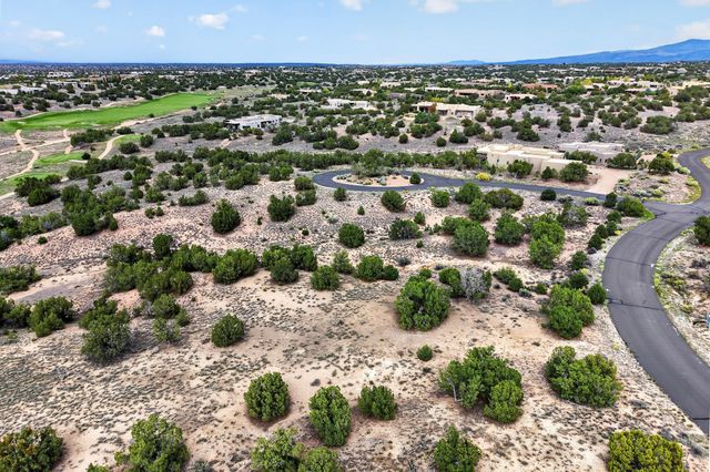 50 Calle Mi Gusto, Santa Fe, NM 87506