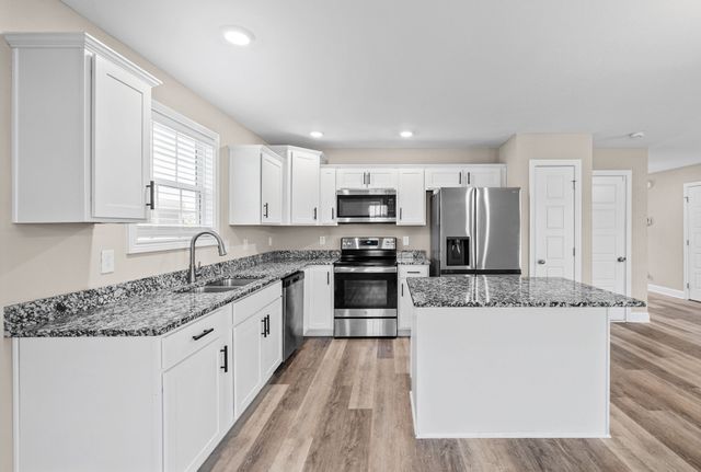 835 Karmaflux Way, Clarksville, TN 37043