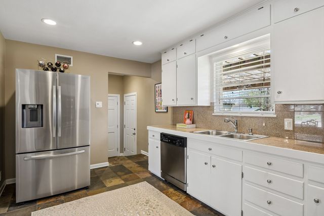 9646 Cloister Drive, Dallas, TX 75228