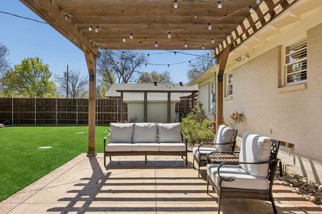 9646 Cloister Drive, Dallas, TX 75228