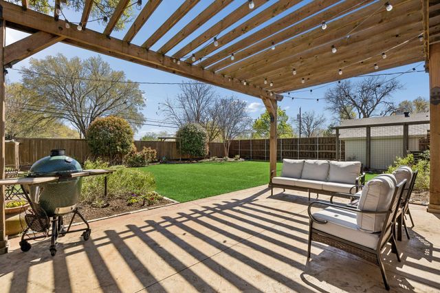 9646 Cloister Drive, Dallas, TX 75228