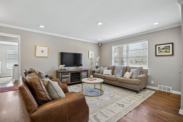 9646 Cloister Drive, Dallas, TX 75228