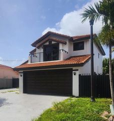 8576 SW 210th Ter, Cutler Bay, FL 33189