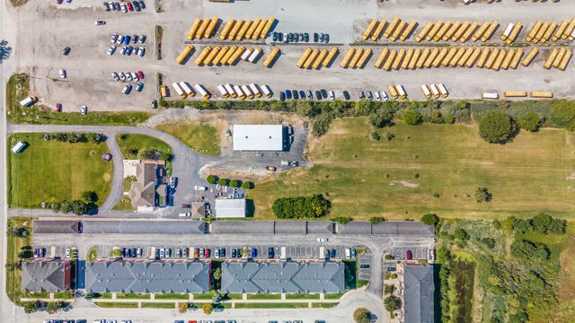 9910 W 167th Street, Orland Park, IL 60467