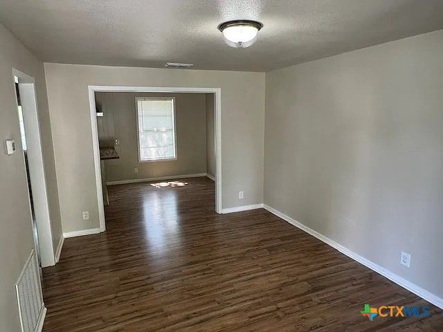 428 Aguila Street, Seguin, TX 78155