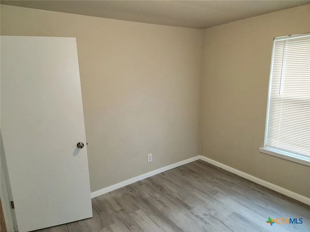 428 Aguila Street, Seguin, TX 78155