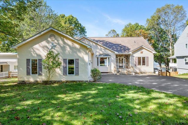 309 Tulip Tree Lane, Moneta, VA 24121