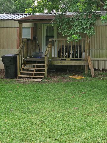 405 Velasco Street, Brazoria, TX 77422