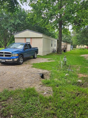 405 Velasco Street, Brazoria, TX 77422