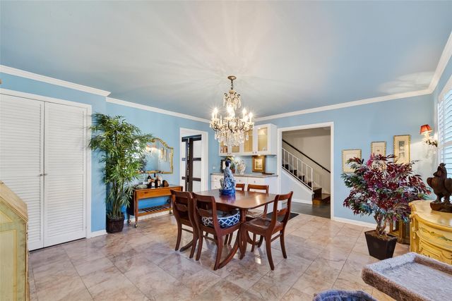 5204 Arboles Drive B, Houston, TX 77035