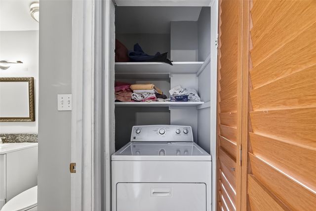 5204 Arboles Drive B, Houston, TX 77035