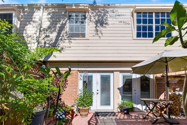 5204 Arboles Drive B, Houston, TX 77035