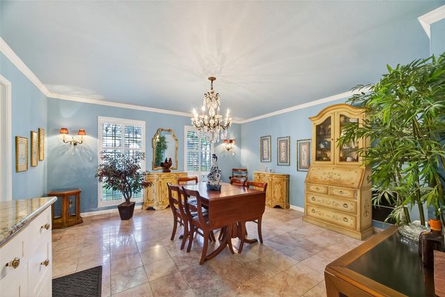 5204 Arboles Drive B, Houston, TX 77035